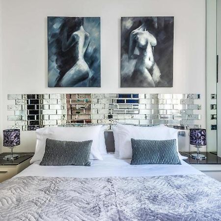 Amazing Apt In The Heart Of Pta Venezia Milan Bagian luar foto