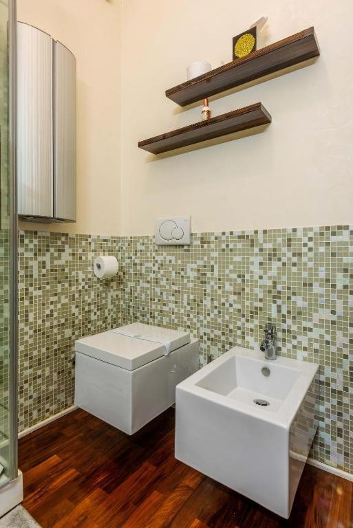 Amazing Apt In The Heart Of Pta Venezia Milan Bagian luar foto