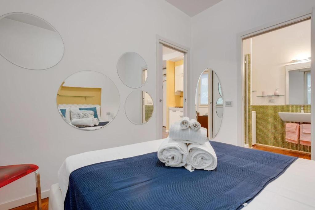Amazing Apt In The Heart Of Pta Venezia Milan Bagian luar foto
