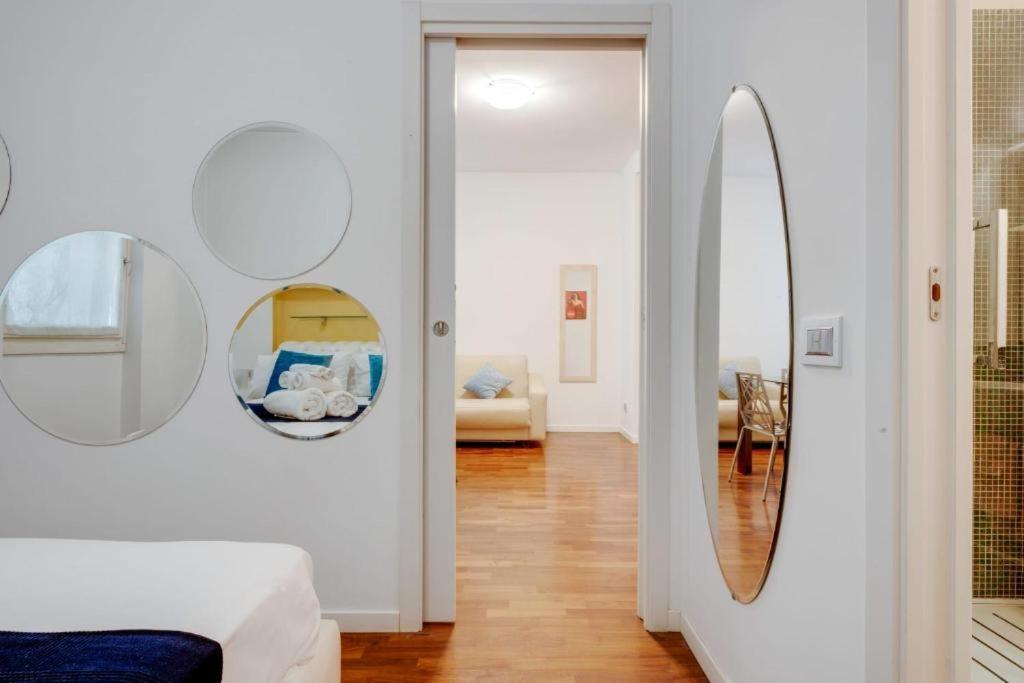 Amazing Apt In The Heart Of Pta Venezia Milan Bagian luar foto
